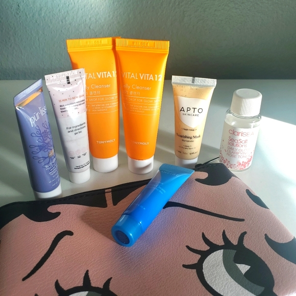 LANEIGE Other - Daily Facial Care Products: Cleansers and Masks